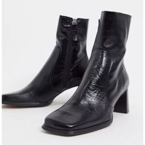 ASOS Design Roisin Premium Leather Square Toe Boots in Black Crinkled Size 7